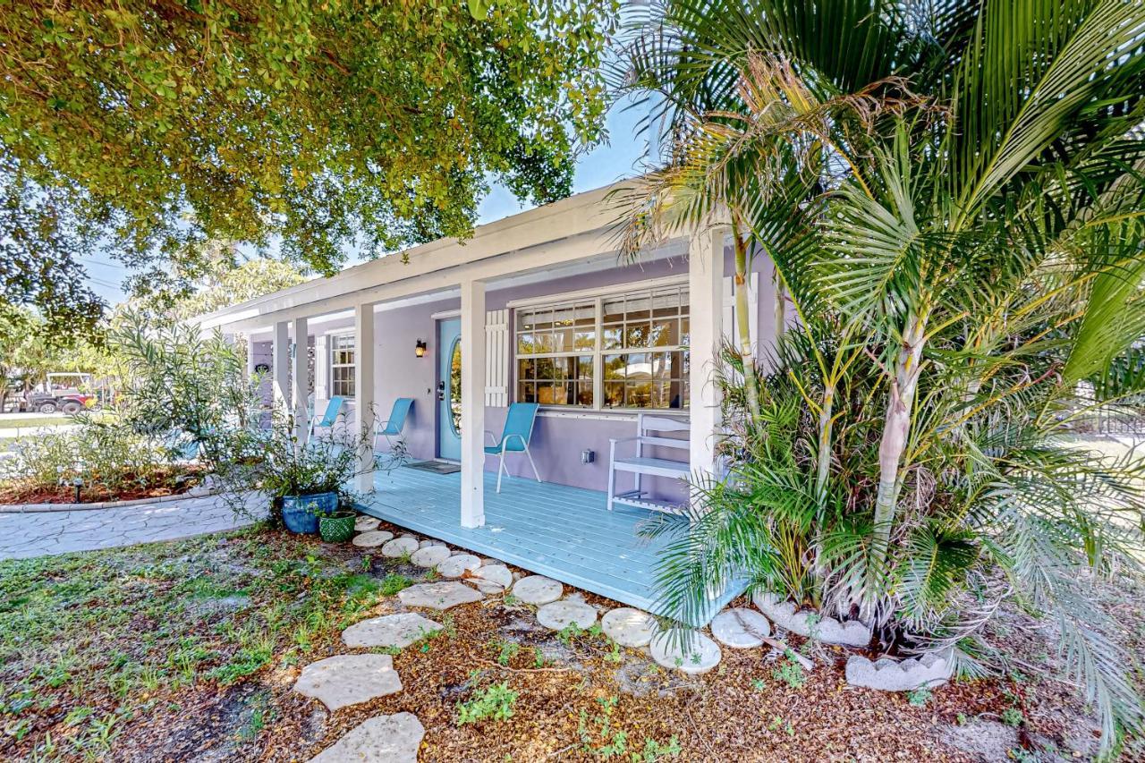Purple Pelican Cottage Марко Айлънд Екстериор снимка